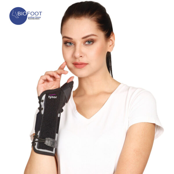Tynor Wrist Splint with Thumb E-44