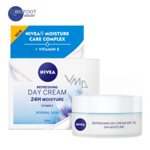 Nivea Day Cream 24h Moisture Vitamin E SPF 15 50ml