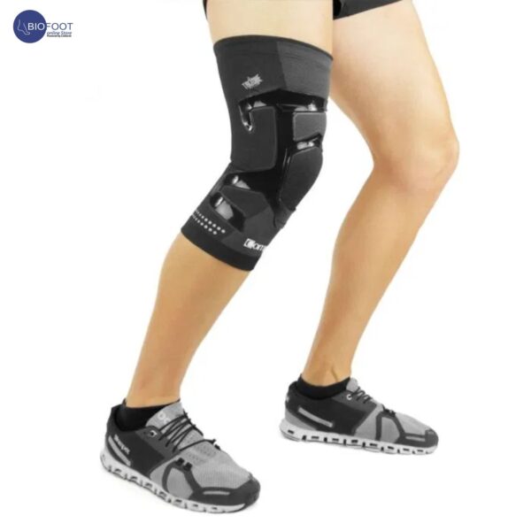 Compex Trizone Knee Brace Black - Image 4
