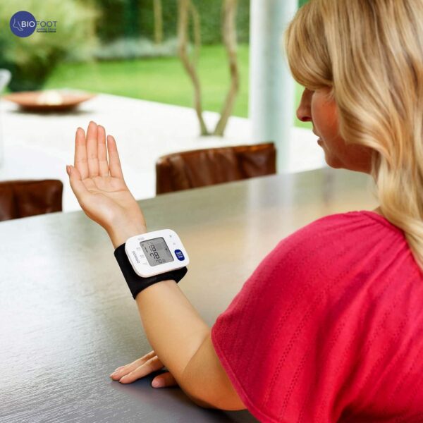 OMRON  BLOOD PRESSURE MONITOR RS2 WRIST - Image 5