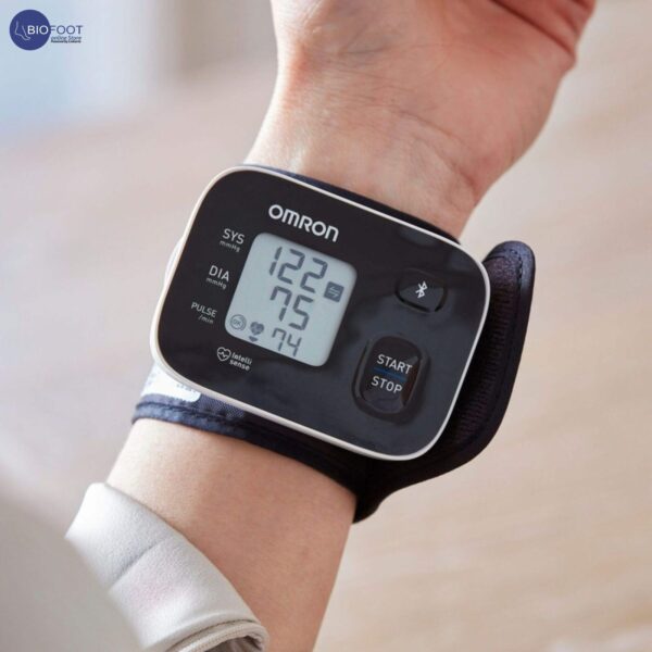 Omron RS3 Automatic Wrist Blood Pressure Monitor - Image 3