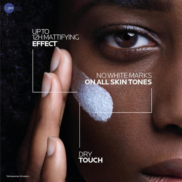 La Roche-Posay Anthelios UVMUNE Oil Control Fluid SPF50+ 50ml - Image 4