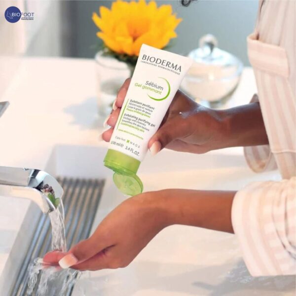 Bioderma Sebium Exfoliating Purifying Gel Combination to Oily Skin, 100ml - Image 5